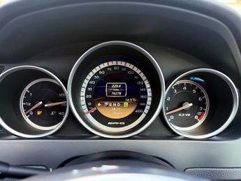 MERCEDES-BENZ C CLASS 6.3 C63 V8 AMG