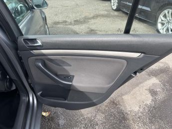 VOLKSWAGEN GOLF 1.6 FSI Match