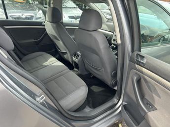 VOLKSWAGEN GOLF 1.6 FSI Match