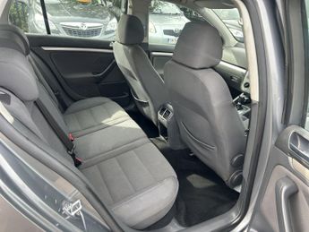 VOLKSWAGEN GOLF 1.6 FSI Match