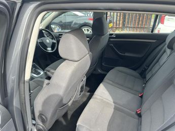 VOLKSWAGEN GOLF 1.6 FSI Match