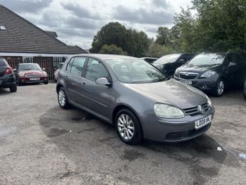VOLKSWAGEN GOLF 1.6 FSI Match