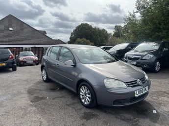 VOLKSWAGEN GOLF 1.6 FSI Match