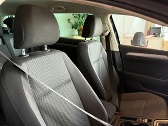 VOLKSWAGEN PASSAT 1.6 TDI BlueMotion Tech S