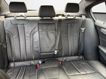 BMW 5 SERIES 2.0 520i M Sport Saloon
