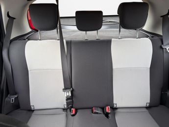 TOYOTA YARIS 1.5 VVT-h Design