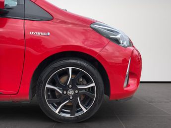 TOYOTA YARIS 1.5 VVT-h Design