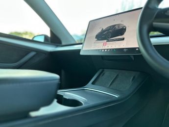 TESLA MODEL Y (Dual Motor) Long Range Auto 4WDE 5dr