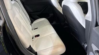 TESLA MODEL Y (Dual Motor) Long Range Auto 4WDE 5dr