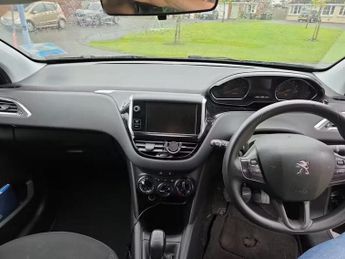 PEUGEOT 208 1.2 VTi Active Euro 5 5dr