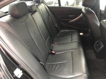 BMW 3 SERIES 2.0 320d xDrive M Sport Saloon