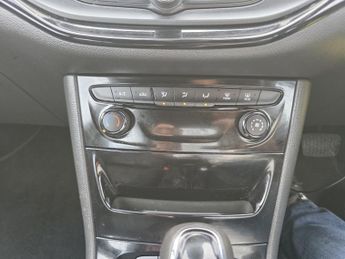 VAUXHALL ASTRA 1.6 CDTi BlueInjection SRi