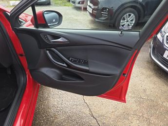 VAUXHALL ASTRA 1.6 CDTi BlueInjection SRi