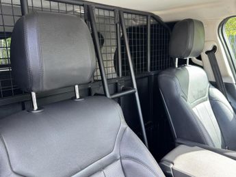 LAND ROVER DISCOVERY 3.0 SD V6 S