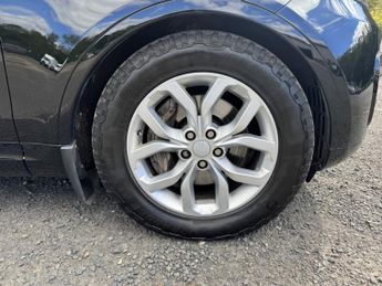 LAND ROVER DISCOVERY 3.0 SD V6 S