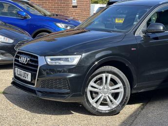 AUDI Q3 1.4 TFSI CoD S line Edition