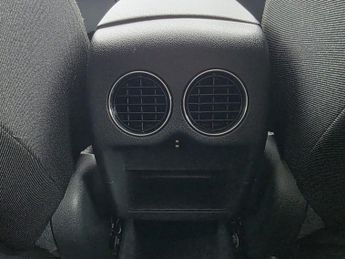 PEUGEOT 3008 1.6 VTi Active