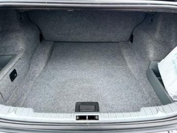 BMW 3 SERIES 2.0 318d SE Saloon