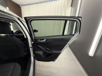 FORD FOCUS 1.0T EcoBoost Titanium Auto Euro 6 (s/s) 5dr