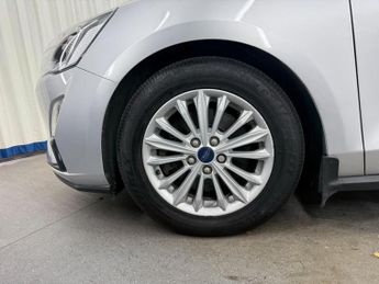 FORD FOCUS 1.0T EcoBoost Titanium Auto Euro 6 (s/s) 5dr