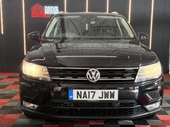 VOLKSWAGEN TIGUAN 2.0 TDI BlueMotion Tech SE Navigation