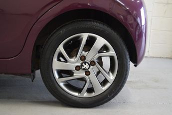 PEUGEOT 108 1.2 VTi PureTech Allure