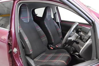 PEUGEOT 108 1.2 VTi PureTech Allure