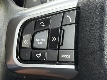 LAND ROVER DISCOVERY SPORT 2.0 TD4 SE