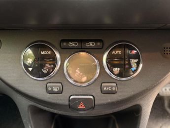 NISSAN NOTE 1.6 16V Tekna