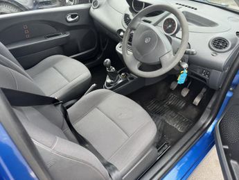 RENAULT TWINGO 1.2 16V Dynamique