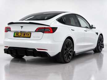 TESLA MODEL 3 (Dual Motor) Long Range