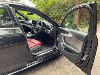 AUDI S4 AVANT 3.0 TFSI V6 Tiptronic quattro Euro 6 (s/s) 5dr