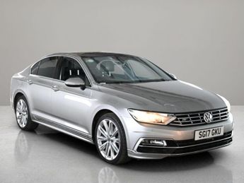 VOLKSWAGEN PASSAT 2.0 TDI BlueMotion Tech R-Line DSG Euro 6 (s/s) 4dr