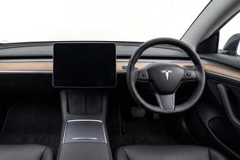 TESLA MODEL Y (Dual Motor) Long Range