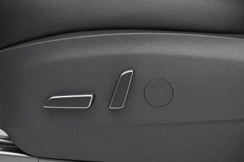 TESLA MODEL Y (Dual Motor) Long Range