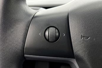 TESLA MODEL Y (Dual Motor) Long Range