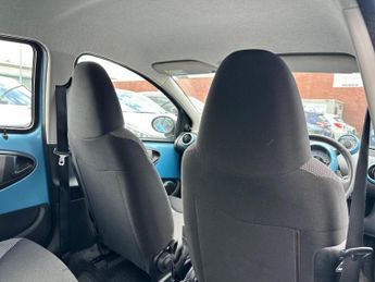 TOYOTA AYGO 1.0 VVT-i Move MultiMode Euro 5 5dr