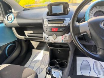 TOYOTA AYGO 1.0 VVT-i Move MultiMode Euro 5 5dr