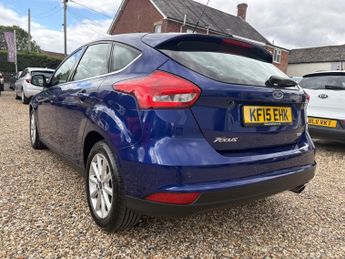 FORD FOCUS 1.5 T EcoBoost Titanium