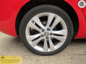 VAUXHALL ZAFIRA TOURER 1.4 i Turbo SRi Full Dealer Service History, 7 Seats.