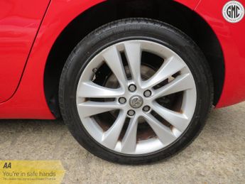 VAUXHALL ZAFIRA TOURER 1.4 i Turbo SRi Full Dealer Service History, 7 Seats.