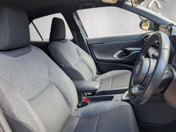TOYOTA YARIS CROSS 1.5 VVT-h Design E-CVT Euro 6 (s/s) 5dr