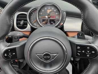 MINI CONVERTIBLE 2.0 Convertible Cooper S Exclusive