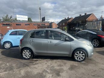 TOYOTA YARIS 1.3 VVT-i TR
