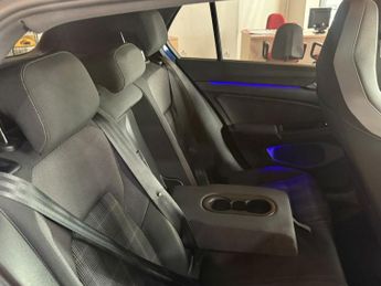 VOLKSWAGEN GOLF 2.0 TDI GTD