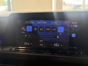 VOLKSWAGEN GOLF 2.0 TDI GTD