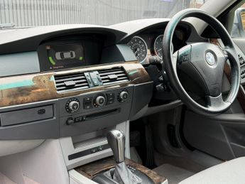 BMW 5 SERIES 3.0 530i SE