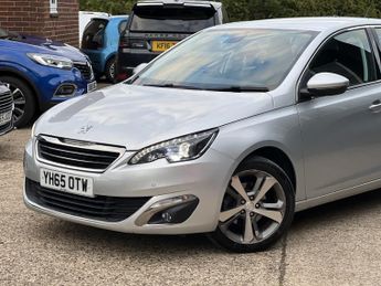 PEUGEOT 308 1.2 PureTech Allure