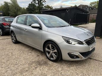 PEUGEOT 308 1.2 PureTech Allure
