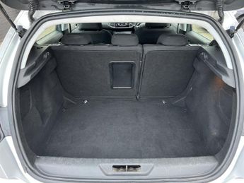 PEUGEOT 308 1.2 PureTech Allure